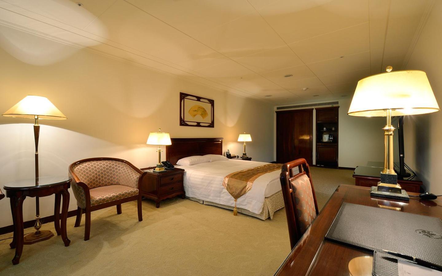 King'S Paradise Hotel Zhongli Buitenkant foto