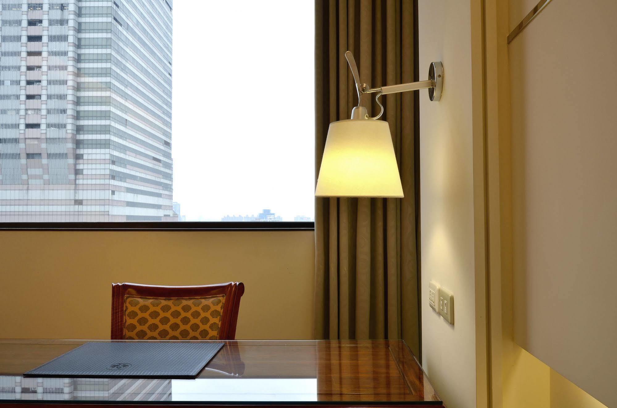 King'S Paradise Hotel Zhongli Buitenkant foto