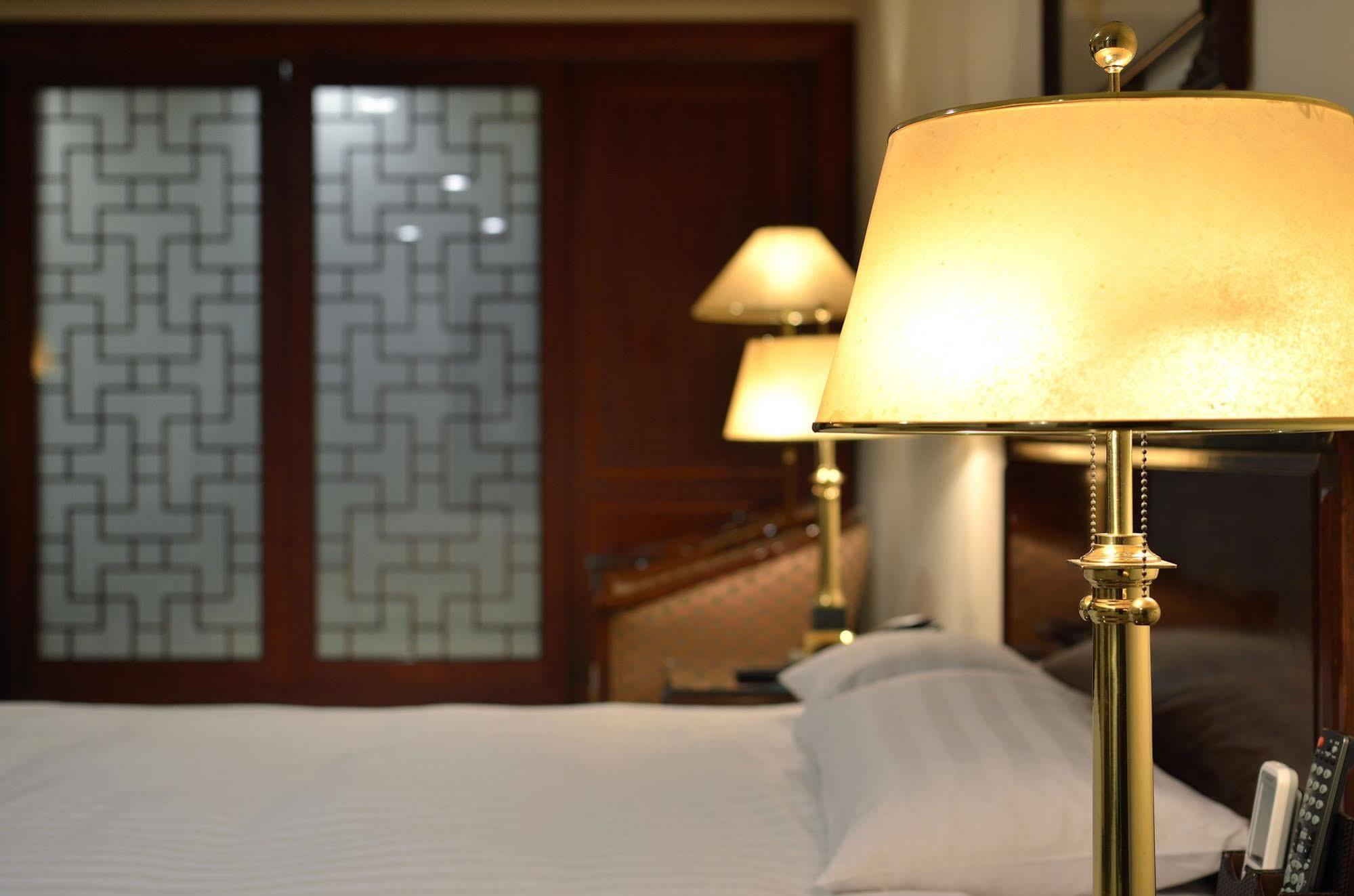 King'S Paradise Hotel Zhongli Buitenkant foto