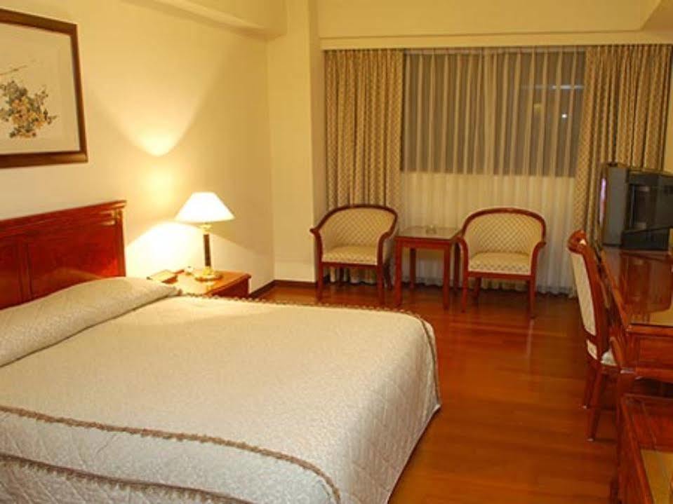 King'S Paradise Hotel Zhongli Buitenkant foto